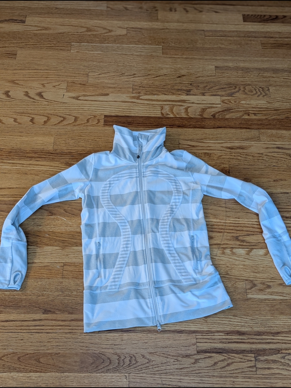 Lululemon Women's 6 Striped Full Zip-Up Athletic Jacket in Light Gray and White